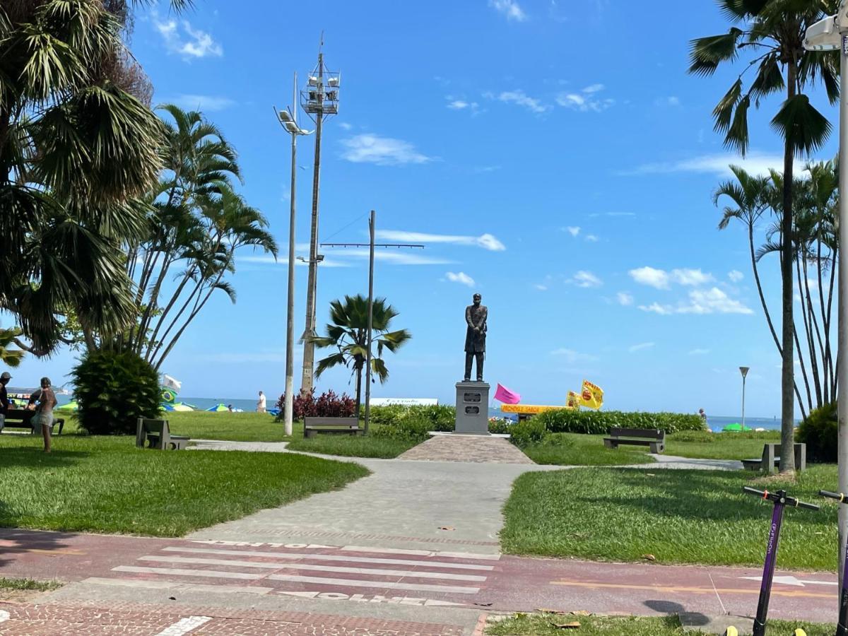 Praia Gonzaga, Santos Exterior foto